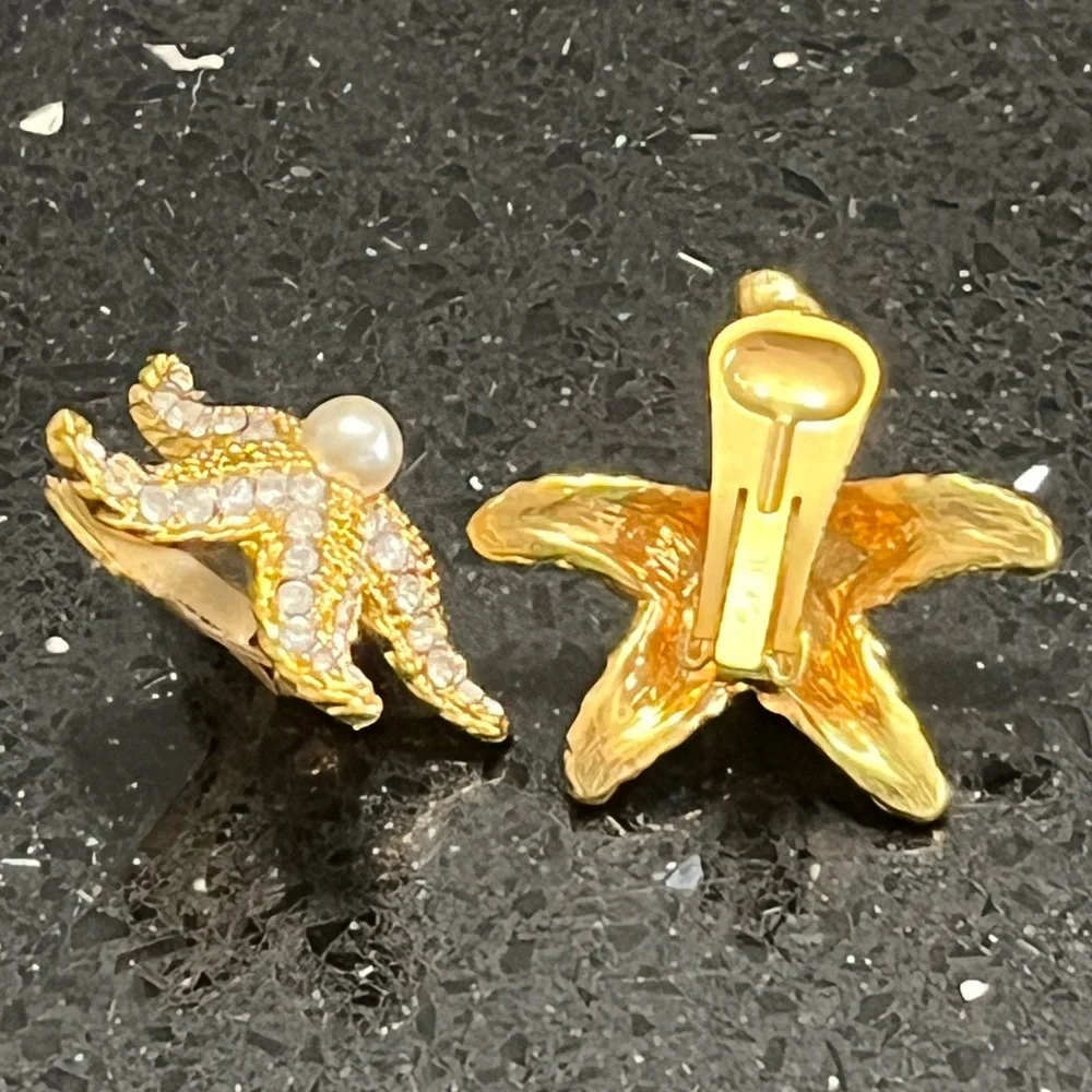 Kenneth Jay Lane KJL Pearl starfish gold crystal clip on earrings vintage QVC - Picture 3 of 3